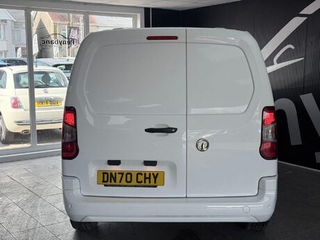 Vauxhall Combo 1.5 Turbo D 2300 Sportive L2 H1 Euro 6 (s/s) 4dr 13
