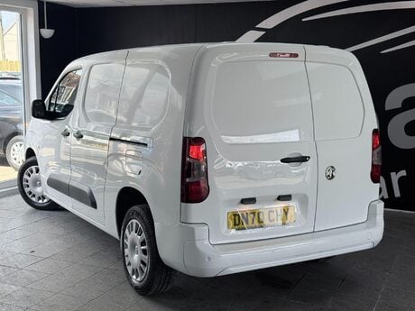 Vauxhall Combo 1.5 Turbo D 2300 Sportive L2 H1 Euro 6 (s/s) 4dr 14