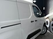 Vauxhall Combo 1.5 Turbo D 2300 Sportive L2 H1 Euro 6 (s/s) 4dr 11