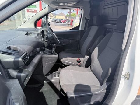 Vauxhall Combo 1.5 Turbo D 2300 Sportive L2 H1 Euro 6 (s/s) 4dr 34