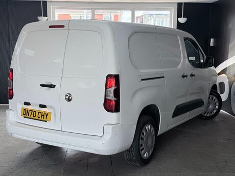 Vauxhall Combo 1.5 Turbo D 2300 Sportive L2 H1 Euro 6 (s/s) 4dr 10
