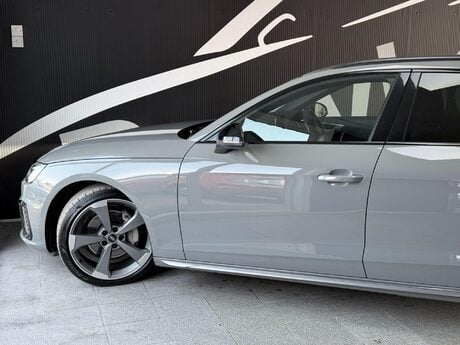 Audi A4 2.0 TDI 40 Black Edition S Tronic quattro Euro 6 (s/s) 5dr 24