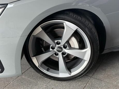 Audi A4 2.0 TDI 40 Black Edition S Tronic quattro Euro 6 (s/s) 5dr 13