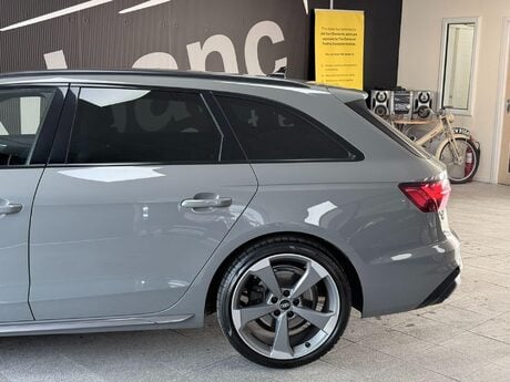 Audi A4 2.0 TDI 40 Black Edition S Tronic quattro Euro 6 (s/s) 5dr 23