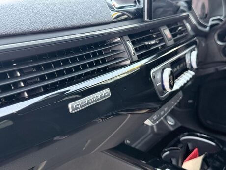 Audi A4 2.0 TDI 40 Black Edition S Tronic quattro Euro 6 (s/s) 5dr 54