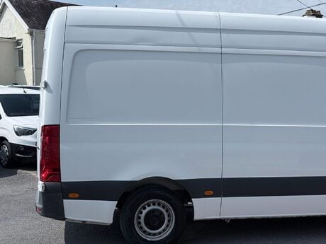 Mercedes-Benz Sprinter 2.1 314 CDI RWD L2 H2 Euro 6 5dr 7