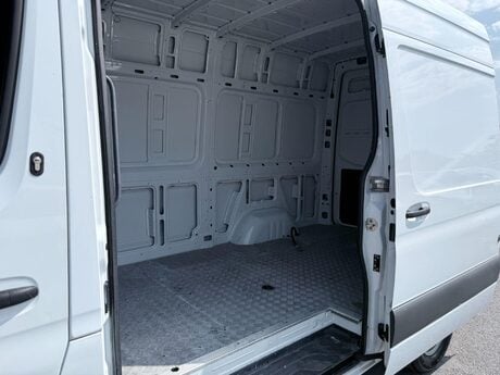 Mercedes-Benz Sprinter 2.1 314 CDI RWD L2 H2 Euro 6 5dr 30