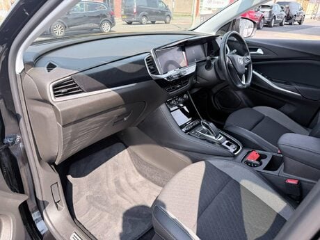 Vauxhall Grandland 1.6 13.2kWh GS Line Auto Euro 6 (s/s) 5dr 40