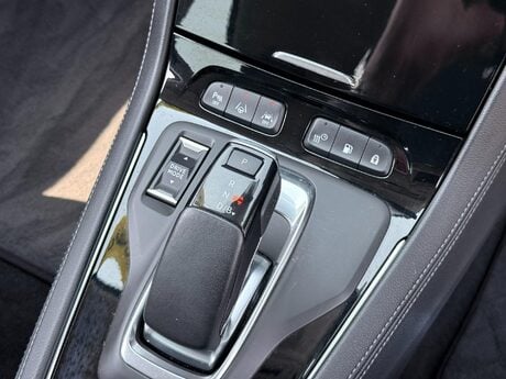 Vauxhall Grandland 1.6 13.2kWh GS Line Auto Euro 6 (s/s) 5dr 34