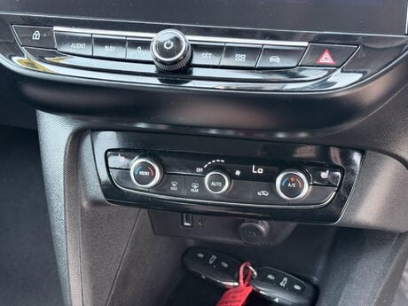 Vauxhall Corsa 1.2 Turbo Elite Nav Premium Auto Euro 6 (s/s) 5dr 33