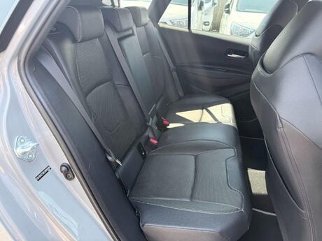 Toyota Corolla 2.0 VVT-h Excel Touring Sports CVT Euro 6 (s/s) 5dr 41