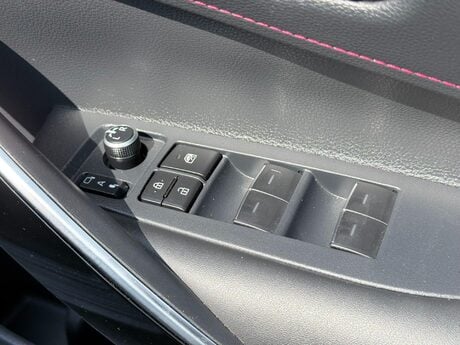 Toyota Corolla 2.0 VVT-h Excel Touring Sports CVT Euro 6 (s/s) 5dr 24