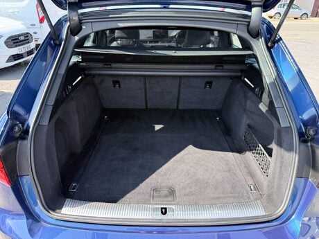 Audi A4 2.0 TDI S line S Tronic quattro Euro 6 (s/s) 5dr 44
