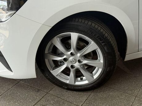 Vauxhall Corsa 1.2 SE Edition Euro 6 5dr 9