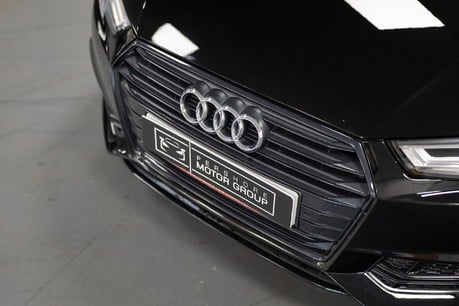 Audi A4 S Line Black Edition T 12