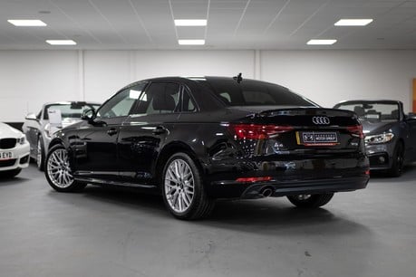 Audi A4 S Line Black Edition T 5