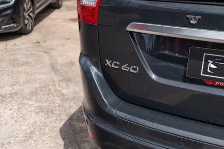Volvo XC60 R-Design Lux Nav D5 10
