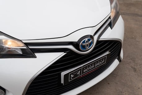 Toyota Yaris Icon Hybrid Vvt-I C 17