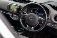 Toyota Yaris Icon Hybrid Vvt-I C Image 23
