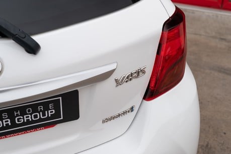 Toyota Yaris Icon Hybrid Vvt-I C 13