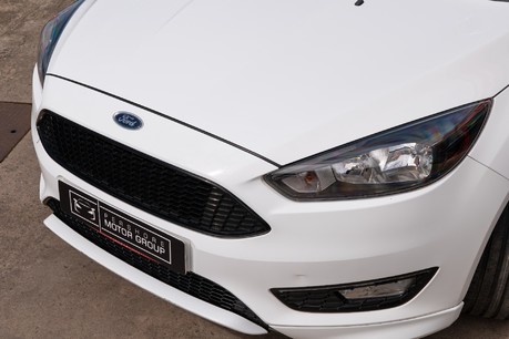 Ford Focus St-Line X 17