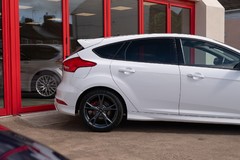 Ford Focus St-Line X 2