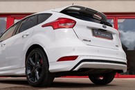 Ford Focus St-Line X Image 10