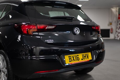 Vauxhall Astra Design Turbo 10