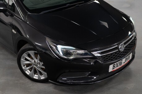 Vauxhall Astra Design Turbo 16