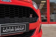 Ford Fiesta St-Line Red Editio Image 22