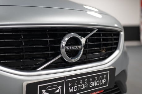 Volvo V40 R-Design Pro D3 Auto 16