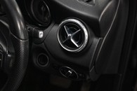 Mercedes-Benz GLA Sport Cdi Auto Image 27