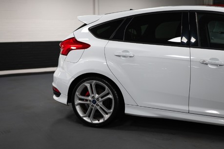 Ford Focus St-2 Tdci 11