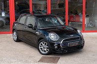 Mini Hatch Sd Image 1