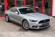 Ford Mustang Gt Auto Image 1