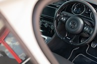 Volkswagen Golf R Image 30