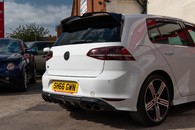 Volkswagen Golf R Image 10