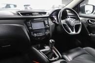 Nissan Qashqai Tekna Dig-T Image 2