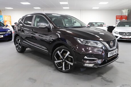 Nissan Qashqai Tekna Dig-T 1