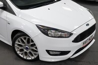 Ford Focus St-Line Image 25