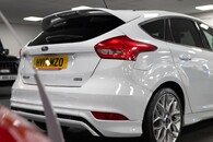 Ford Focus St-Line Image 13