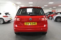 Volkswagen Golf Sv Se Tsi Image 27