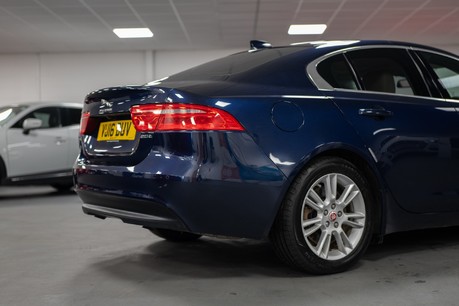 Jaguar XE Prestige I Auto 12