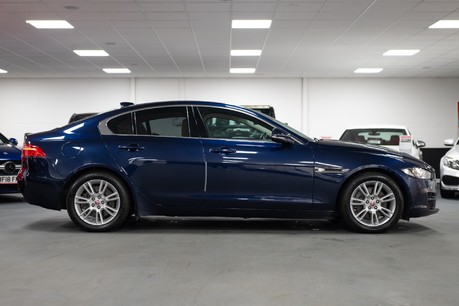 Jaguar XE Prestige I Auto 15