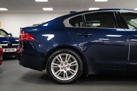 Jaguar XE Prestige I Auto Image 11