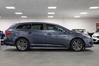 Toyota Avensis Icon Business Ed Image 11