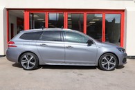 Peugeot 308 Gt Line Sw Puretech S Image 11