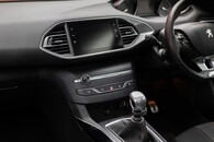 Peugeot 308 Gt Line Sw Puretech S Image 7