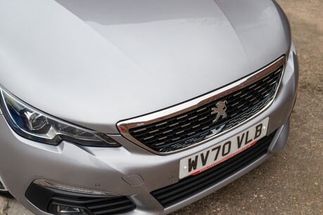 Peugeot 308 Gt Line Sw Puretech S 23