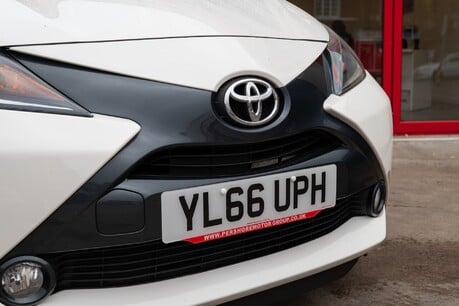 Toyota Aygo X-Style Vvt-I Cvt 16